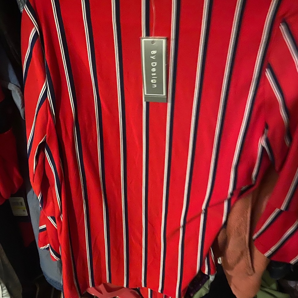 New top - Picture 3 of 3